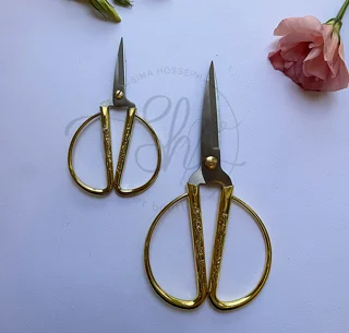 قیچی گلدوزی دسته طلایی
